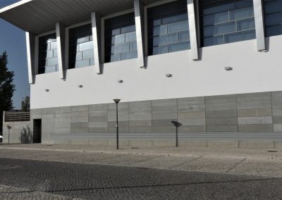 Elewacja wentylowana z płyt betonowych