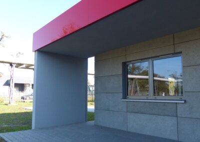 płyty betonowa elewacyjna klejona.