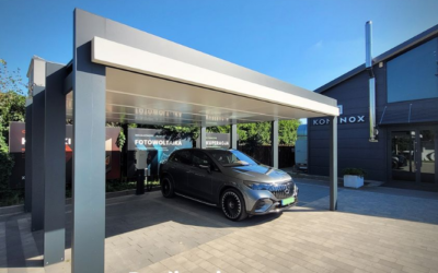 Carport, wiata fotowoltaiczna, Voltaport z elementami betonu architektonicznego GRC
