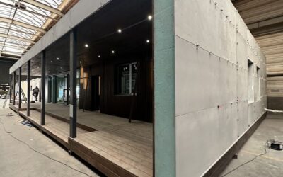 Innowacyjne rozwiązania dla elewacji – płyty betonowe w domach modułowych